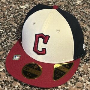 Men's New Era  White/Red Cleveland Guardians 2024 City Connect 59FIFTY 6 7/8